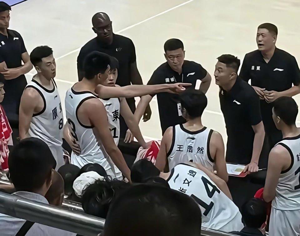 的张陈治锋