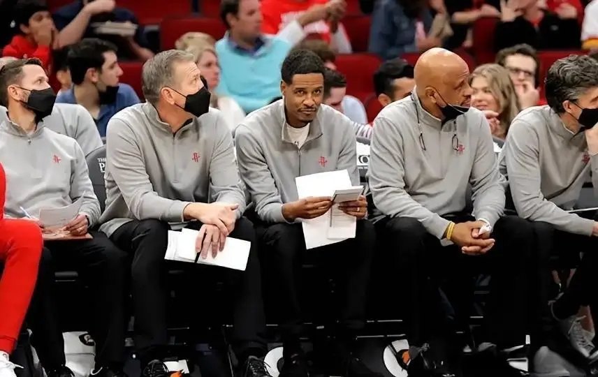 当中, 火箭队旧将, 可惜的是 当中, 火箭队旧将, 可惜的是